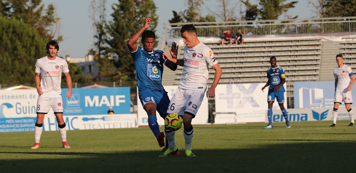 Niort - Clermont : 4-2 | CLERMONT FOOT 63